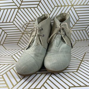 TOMS Pale Blue Burlap Desert Wedge Boots / Booties, Women's Size US 8.5, EU 39